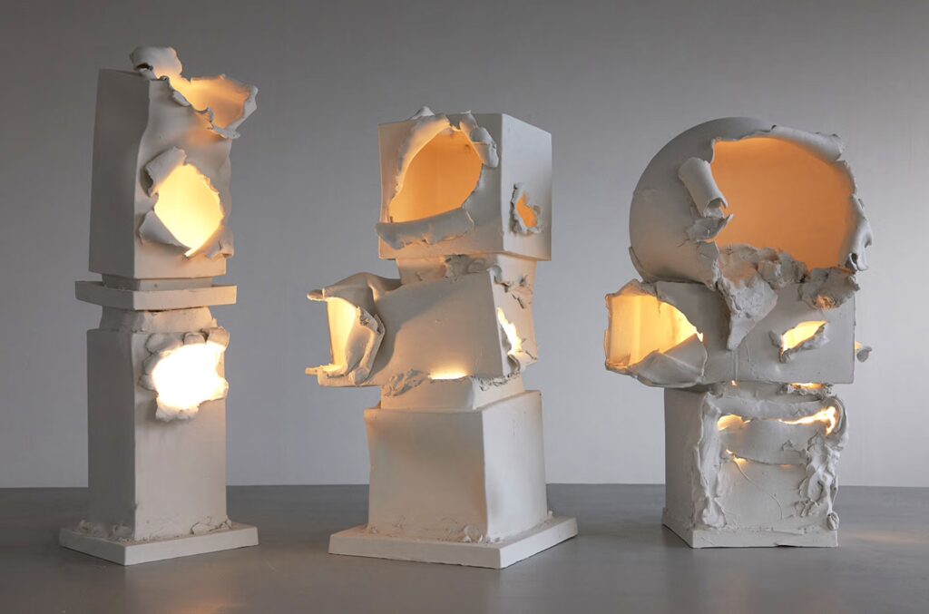 Hybrid Art and Media Convergence