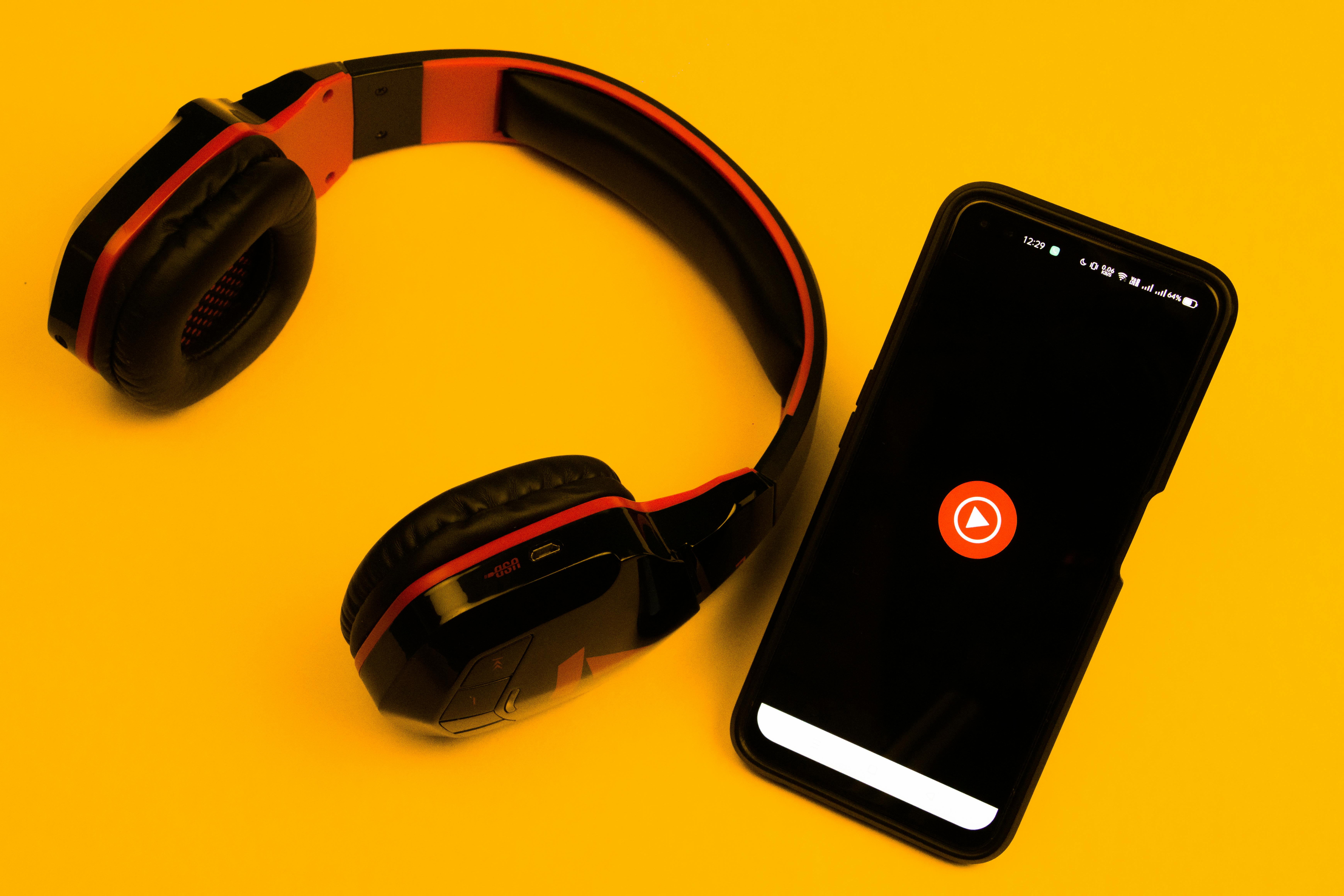 Enjoy Music Offline with a Lightweight, Efficient App
